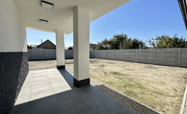 Reality KOMPLEX vám ponúka na predaj modernú novostavbu 5-izbového rodinného domu - fotografia 1