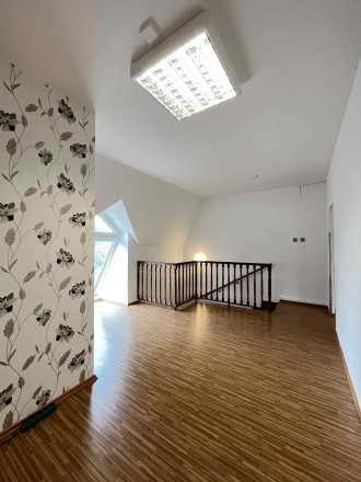 Reality KOMPLEX s.r.o., Vám ponúka na prenájom nebytový priestor v meste Komárno. - fotografia 3