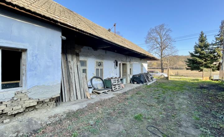 EXKLUZÍVNE Vám ponúkame NA PREDAJ rodinný dom v malebnom prostredí - v obci Pozba - fotografia 25