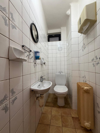 Reality KOMPLEX s.r.o. vám ponúka na predaj priestranný tehlový rodinný dom nachádzajúci sa v obci Zemianska Olča. - fotografia 15