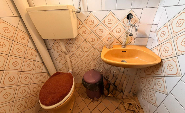 Reality KOMPLEX s.r.o Vám exkluzívne ponúka rodinný dom v obci Čičov - fotografia 15