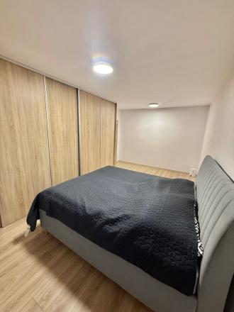 Iba u nás Vám Reality KOMPLEX s.r.o., ponúka na predaj dokonalý 2 izbový byt po kompletnej rekonštrukcií na Meštianskej ulici v meste Komárno ! - fotografia 6