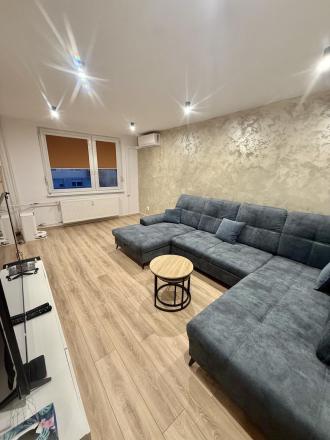 Iba u nás Vám Reality KOMPLEX s.r.o., ponúka na predaj dokonalý 2 izbový byt po kompletnej rekonštrukcií na Meštianskej ulici v meste Komárno ! - fotografia 7