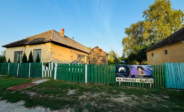Reality KOMPLEX s.r.o., Vám EXKLUZÍVNE ponúka na predaj krásne miesto blízko Malého Dunaja v obci Veľký Ostrov - fotografia 1