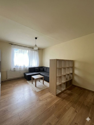 Reality Komplex ponúka na predaj 2-izbový byt na prízemí vo vyhľadávanej lokalite.
