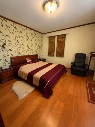 Reality KOMPLEX s.r.o. Vám ponúka na predaj priestranný 3-izbový byt s výmerou 97 m², ktorý sa nachádza v centre mesta Dunajská Streda - fotografia 3