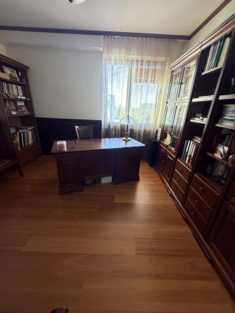Reality KOMPLEX s.r.o. Vám ponúka na predaj priestranný 3-izbový byt s výmerou 97 m², ktorý sa nachádza v centre mesta Dunajská Streda - fotografia 6