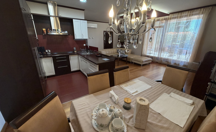 Reality KOMPLEX s.r.o. Vám ponúka na predaj priestranný 3-izbový byt s výmerou 97 m², ktorý sa nachádza v centre mesta Dunajská Streda