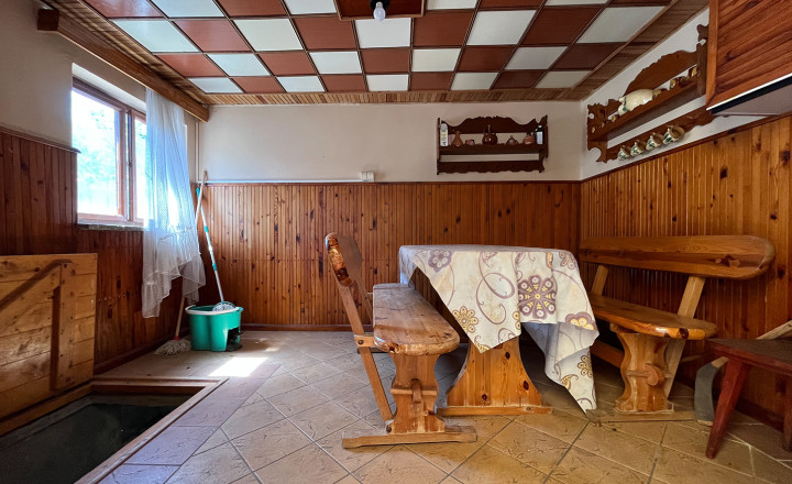 Reality KOMPLEX s.r.o. Vám ponúka na predaj 4-izbový rodinný dom v obci Okoč - fotografia 17