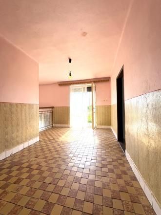 Velká zľava !!! Iba u nás !!! Reality KOMPLEX s.r.o., Vám exkluzívne ponúka na predaj priestranný rodinný dom v pokojnej obci Pribeta !!! - fotografia 6