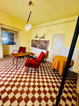 Reality KOMPLEX s.r.o. Vám ponúka Exkluzívne na predaj 3 izbový rodinný dom v pôvodnom stave v obci Sokolce - fotografia 9