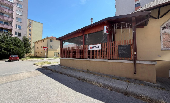 Reality KOMPLEX s.r.o Vám ponúka na predaj polyfunkčú budovu v Dunajskej Strede - fotografia 1