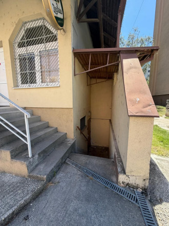 Reality KOMPLEX s.r.o Vám ponúka na predaj polyfunkčú budovu v Dunajskej Strede - fotografia 12