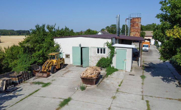 Reality KOMPLEX | NA PREDAJ Priemyslený areál v Dolnom Bare - fotografia 7