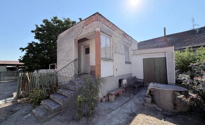 Reality KOMPLEX s.r.o Vám EXKLUZÍVNE ponúka na predaj 3 izbovy rodinny dom v Zemianskej Olči - fotografia 13