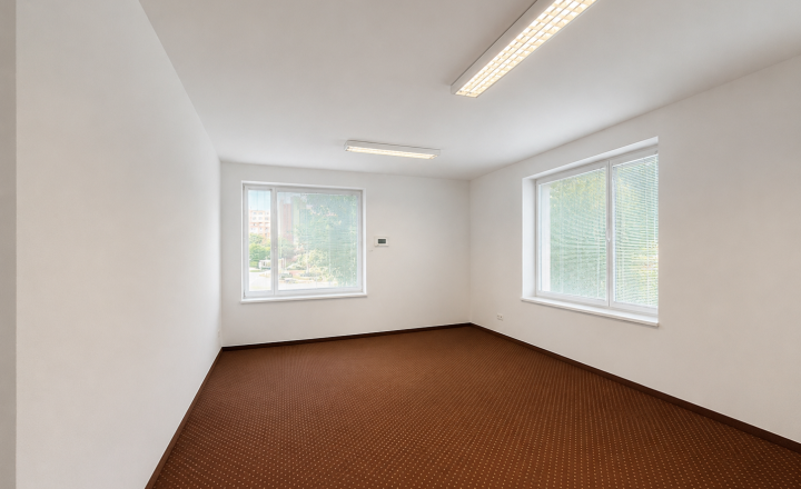 Reality KOMPLEX Vám ponúka na prenájom komerčného priestoru 100 m² v centre Dunajskej Stredy. - fotografia 16