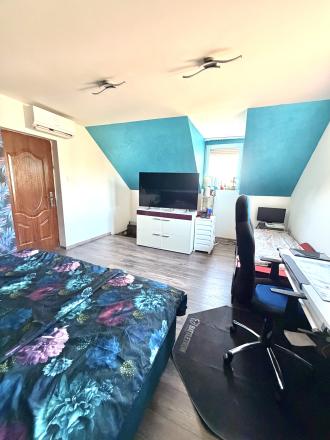 Reality KOMPLEX s.r.o., Vám ponúka na predaj 3-izbový rodinný dom v obci Okoč - fotografia 9