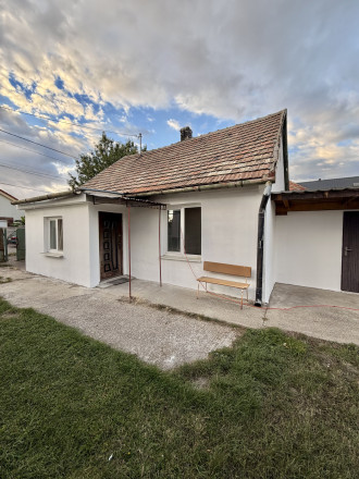 Exkluzívne iba u nás Vám Reality komplex s.r.o., ponúka na predaj rodinný dom v obci Kameničná za atraktívnu cenu ! - fotografia 1