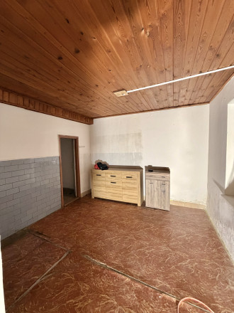 Exkluzívne iba u nás Vám Reality komplex s.r.o., ponúka na predaj rodinný dom v obci Kameničná za atraktívnu cenu ! - fotografia 9