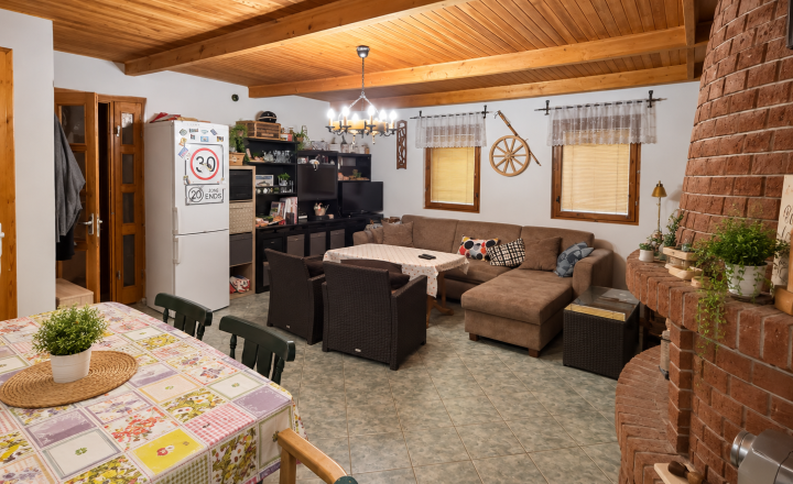 Reality KOMPLEX s.r.o. ponúka na predaj rekreačnú chatu v Gabčíkove (prístav) - fotografia 13