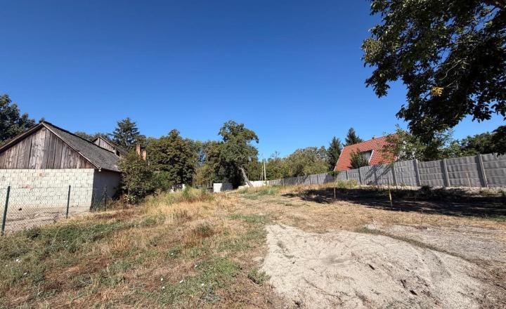 Reality KOMPLEX s.r.o. Vám ponúka Exkluzívne na predaj stavebný pozemok v obci Bodza - fotografia 5