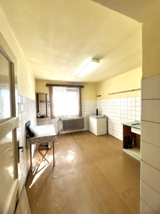 Rodinný dom s výnimočnou polohou tesne pri Dunaji v Kravanoch nad Dunajom na PREDAJ!! - fotografia 6