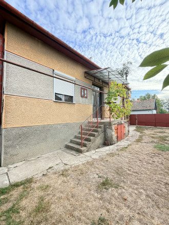 Reality KOMPLEX s.r.o. Vám ponúka na predaj 3-izbový rodinný dom v pôvodnom stave, obce Kameničná. - fotografia 1