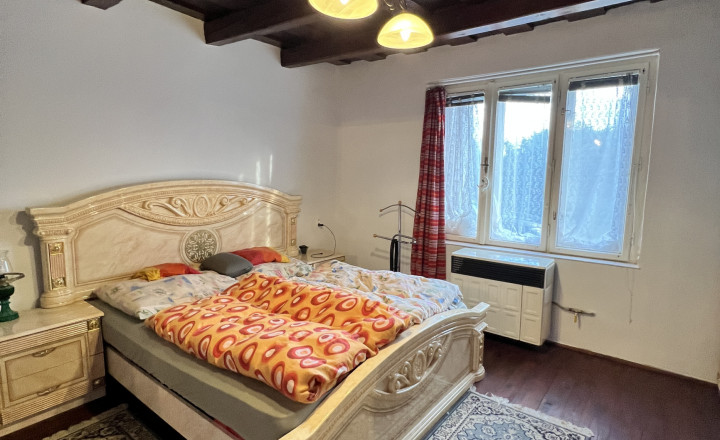 Na PREDAJ menší rodinný dom na veľkom pozemku v tichom prostredí v Martovciach! - fotografia 5