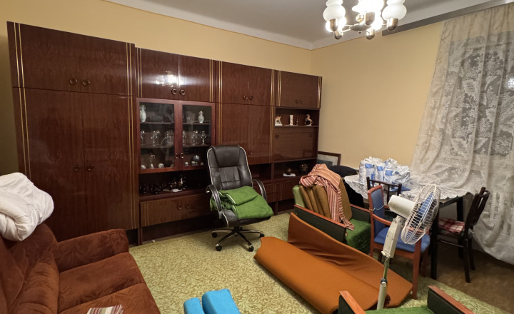 Reality KOMPLEX s.r.o. Vám ponúka na predaj 5-izbový rodinný dom v Rohovciach - fotografia 8
