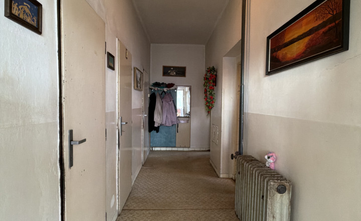 NA PREDAJ – POSCHODOVÝ RODINNÝ DOM V OBCI BALOŇ - fotografia 13