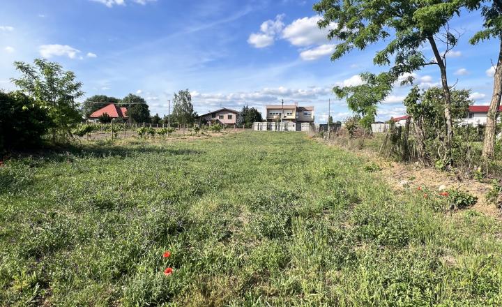 Veľký pozemok na PREDAJ 300 m od brehu Dunaja v Kravanoch nad Dunajom aj pre investorov! - fotografia 2