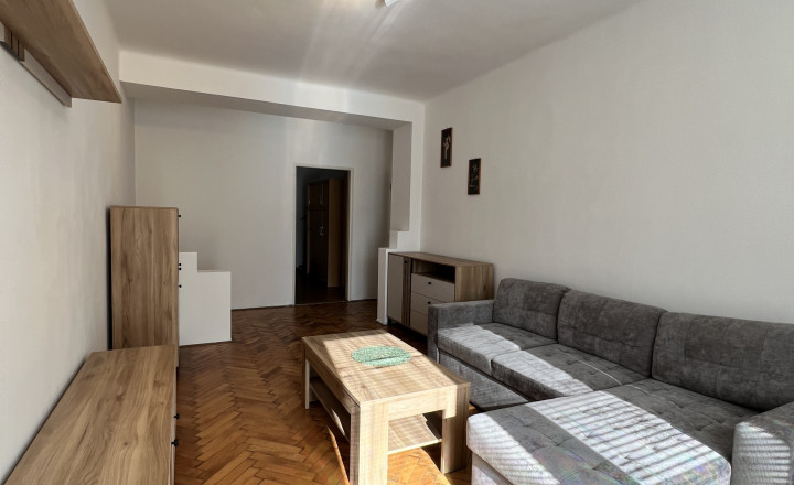 Reality KOMPLEX s.r.o. Vám ponúka do nájmu pekný, slnečný dvojizbový byt blízko centra Komárna - fotografia 6