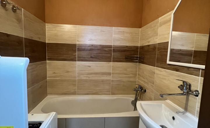 Do NÁJMU pekný, úplne zrekonštruovaný 2-izbový byt s balkónom v Šrobárovej! - fotografia 8