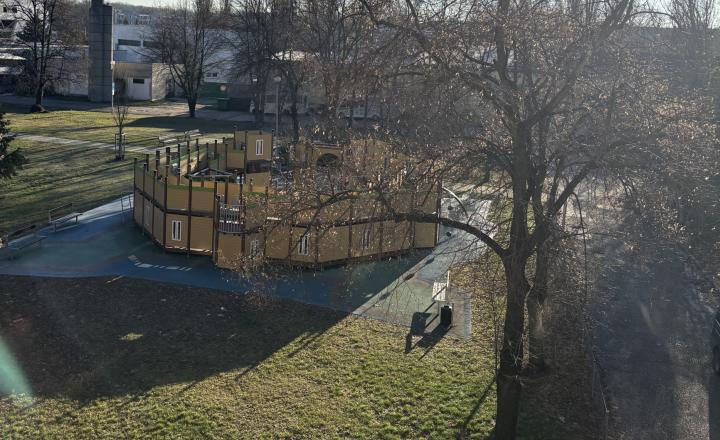 Iba u nás Vám Reality KOMPLEX s.r.o., ponúka na prenájom exkluzívny, nadštandardne zariadený trojizbový byt v atraktívnej lokalite, 250 m od centra mesta Komárno. - fotografia 12